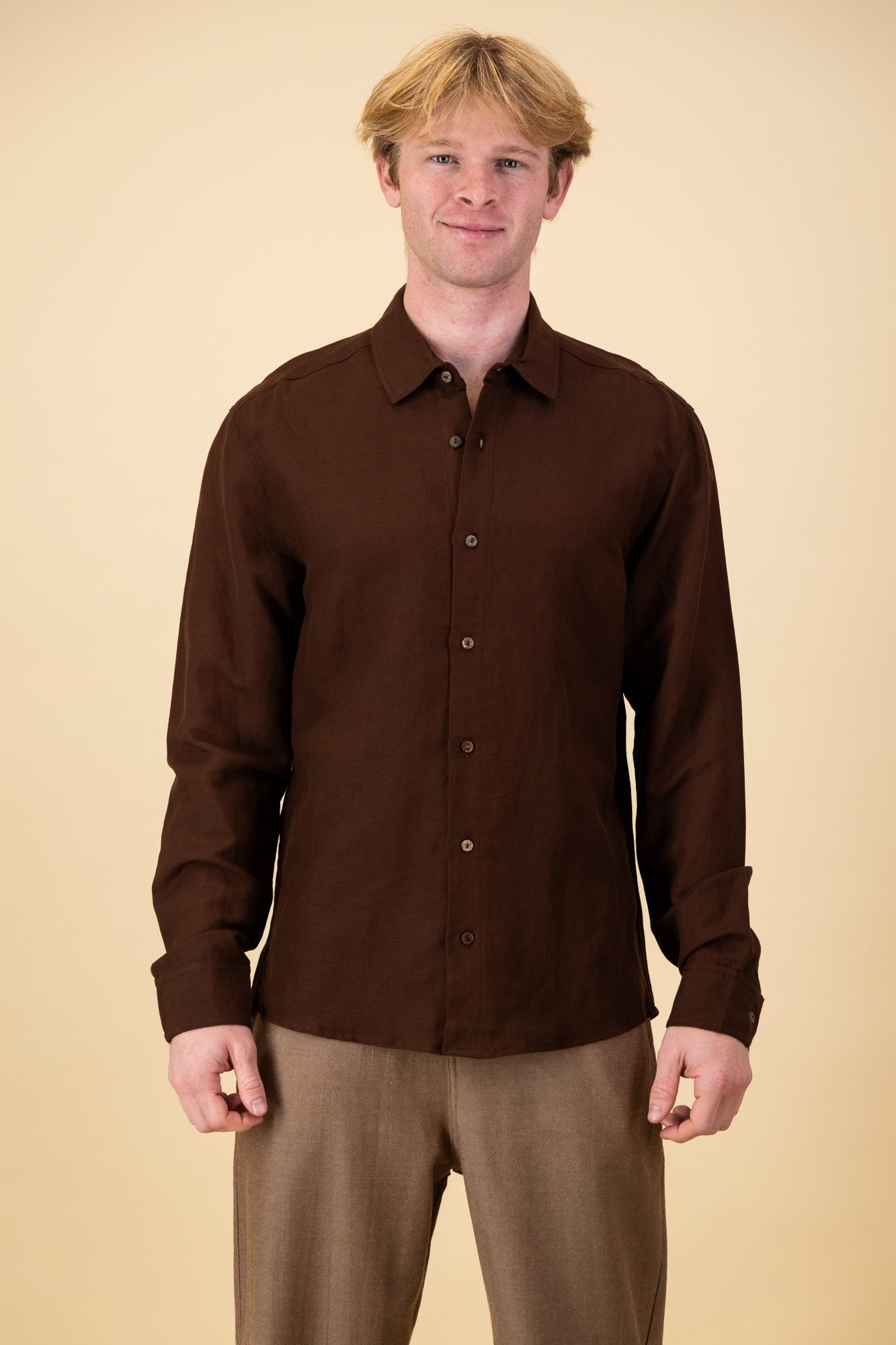 Linen LS Shirt Chocolate