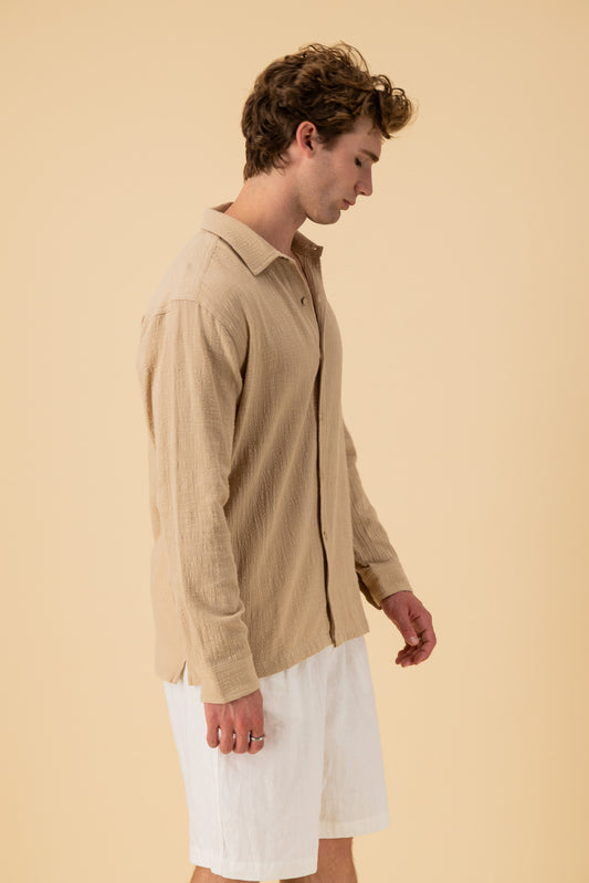LS Shirt Boxy Cotton Crinkle Caramel, side view