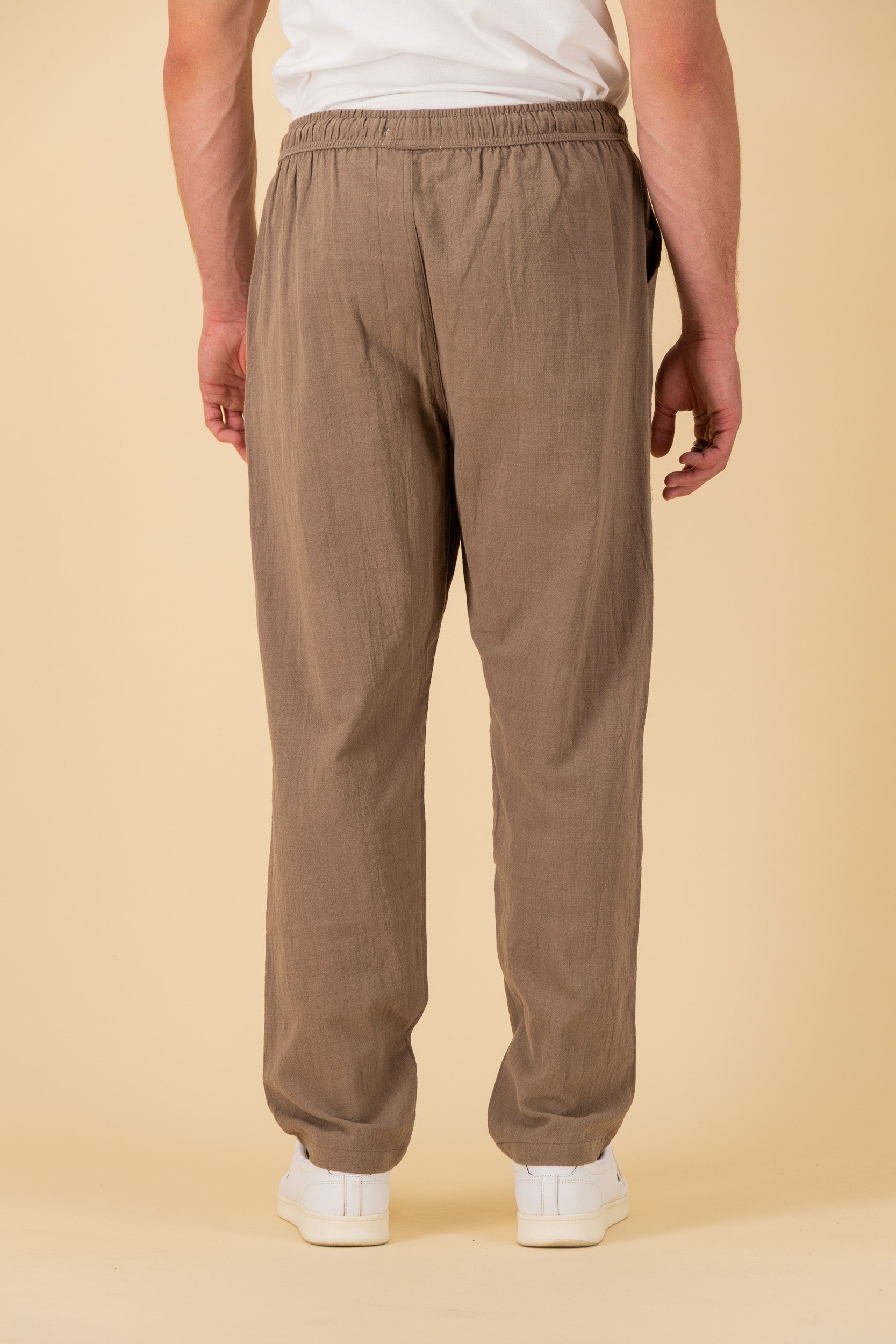 Comfort Pants Cotton Crinkle Taupe, back view