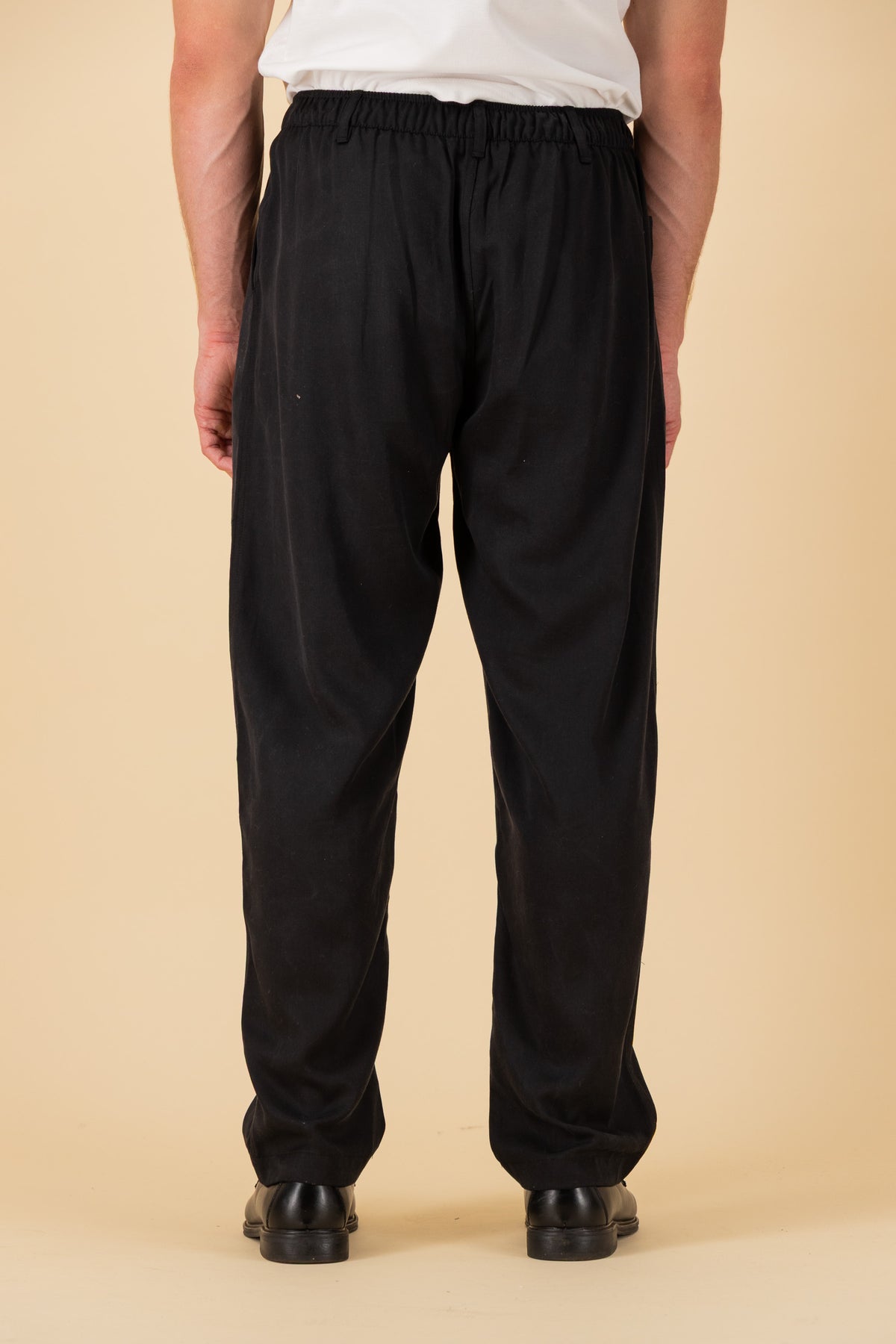 Comfort Vintage Pants Lyocell Black, back view
