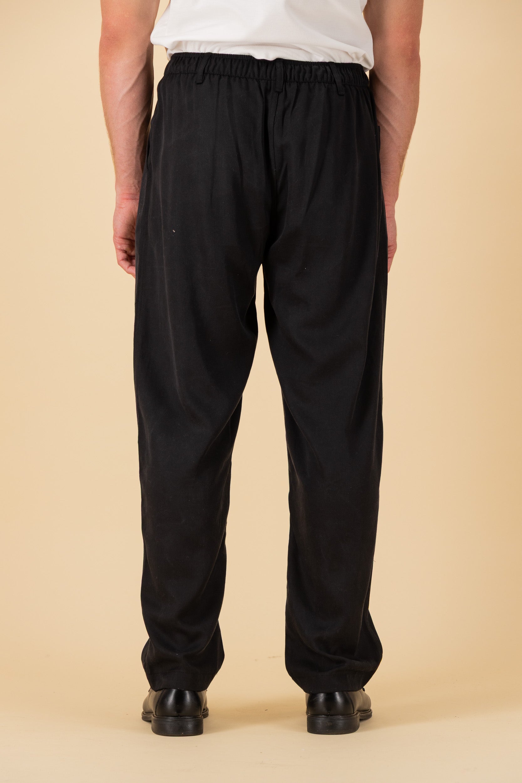 Comfort Vintage Pants Lyocell Black, back view