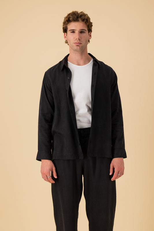 LS Shirt Boxy Lyocell Black, front view