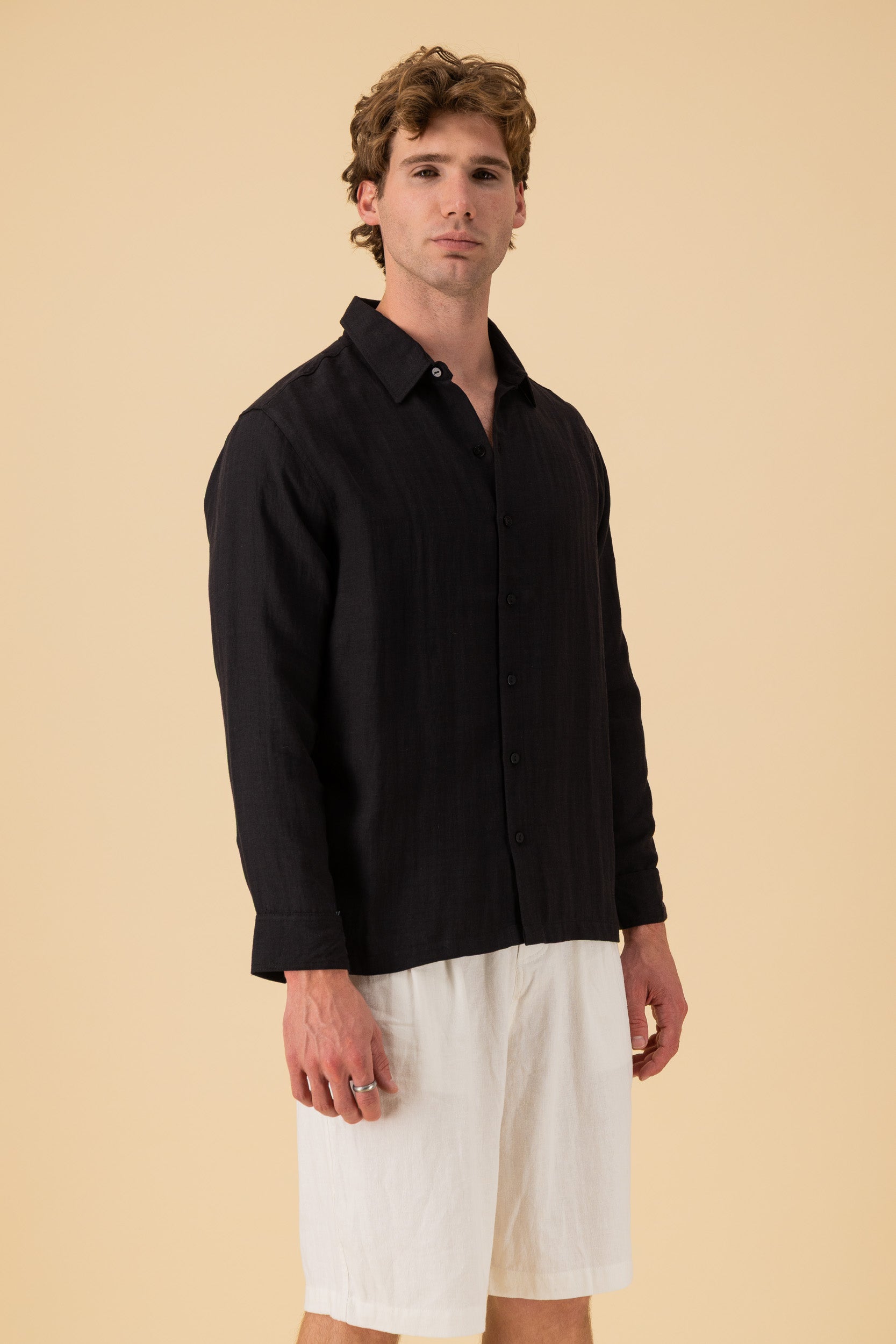 LS Shirt Boxy Tencel Linen Herringbone Black, side view