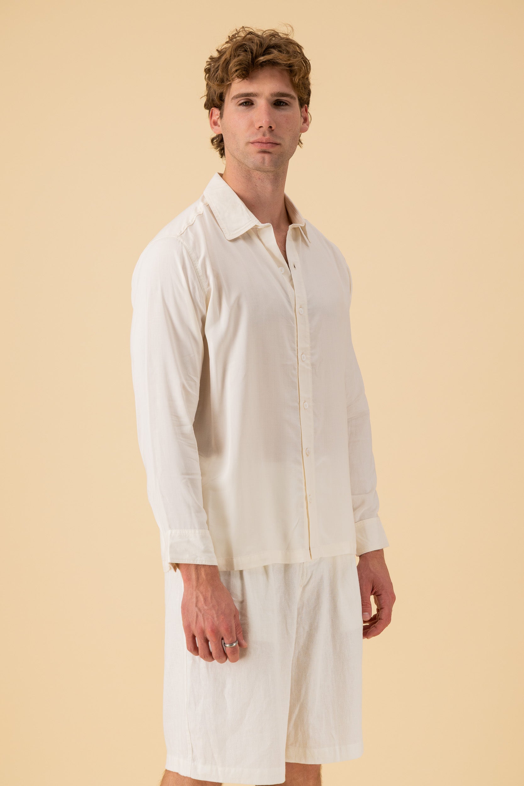 LS Shirt Boxy Viscose Cream, side view