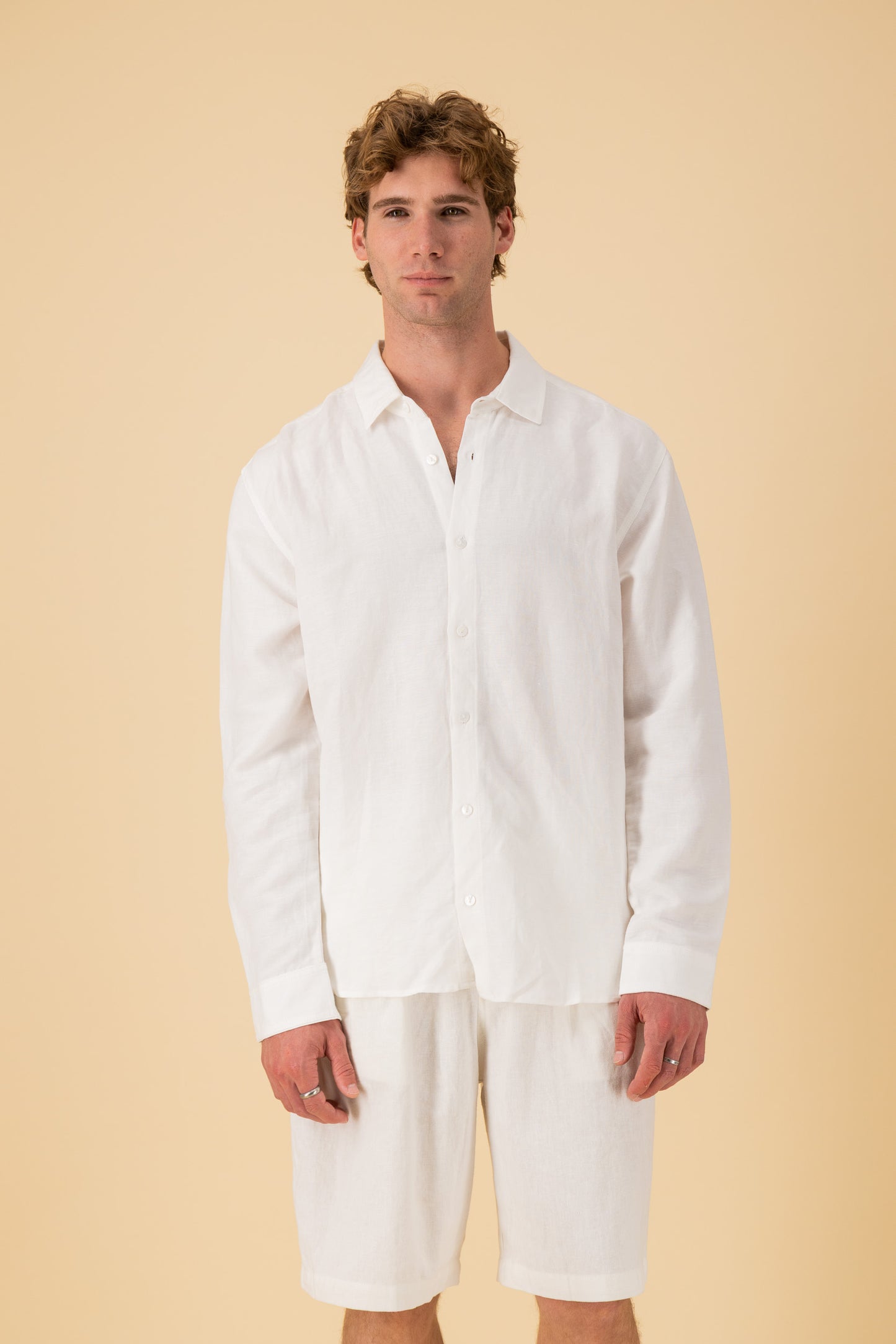LS Shirt Regular 100% Linen White, front view