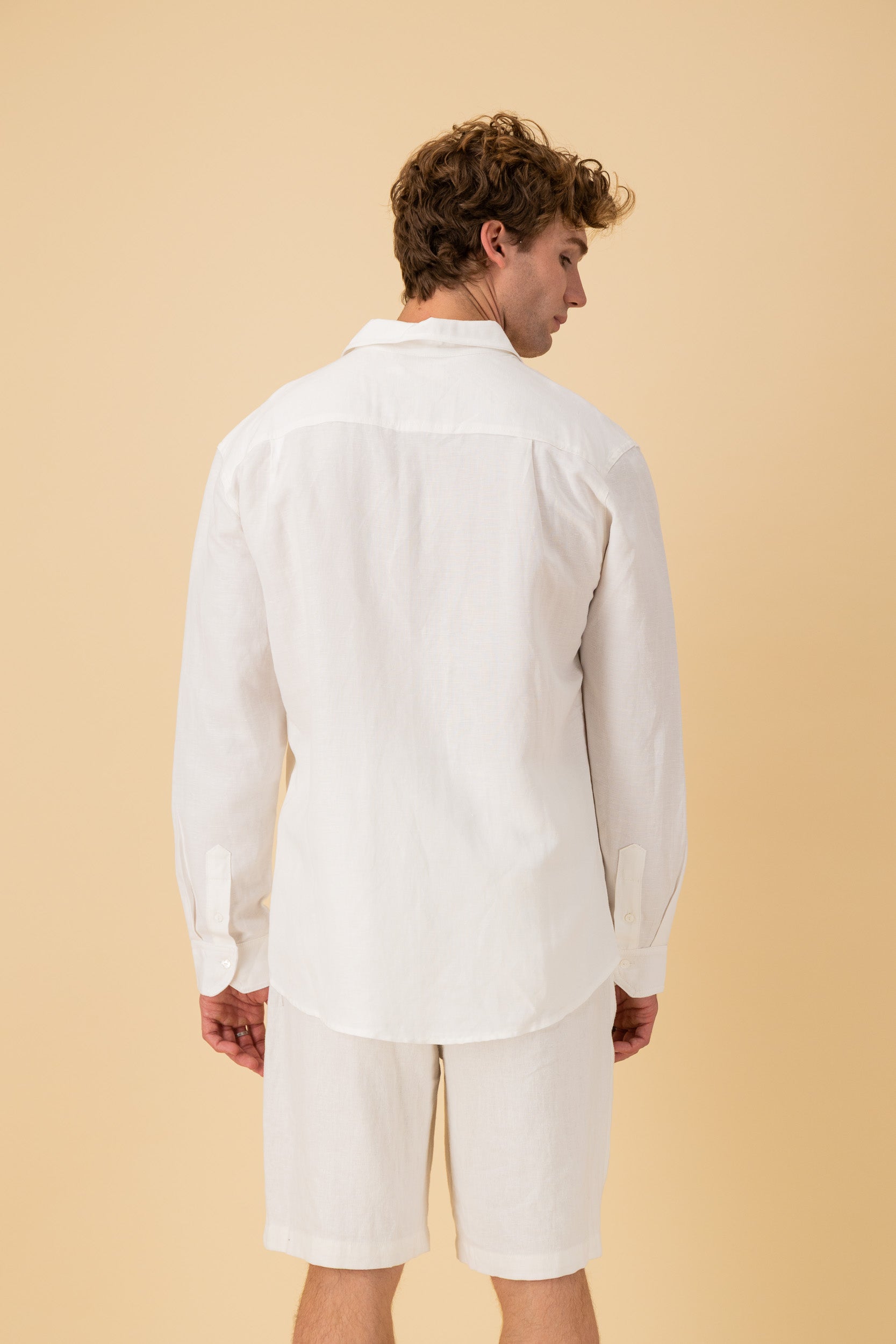 LS Shirt Regular 100% Linen White, back view