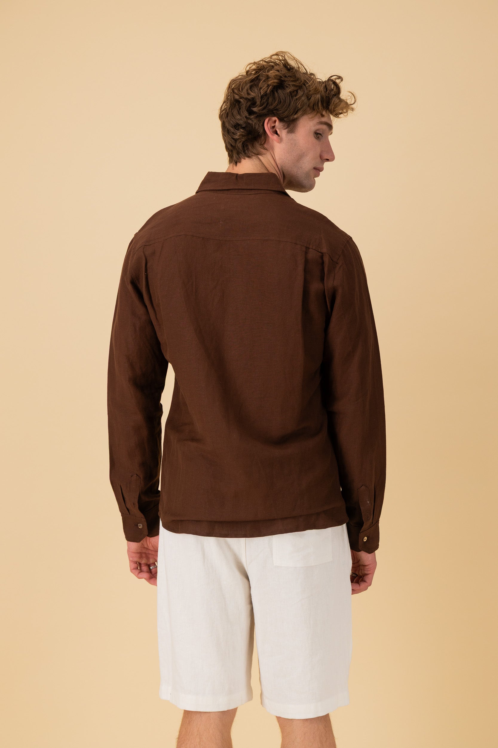 LS Shirt Regular Linen Viscose Chocolate, back view