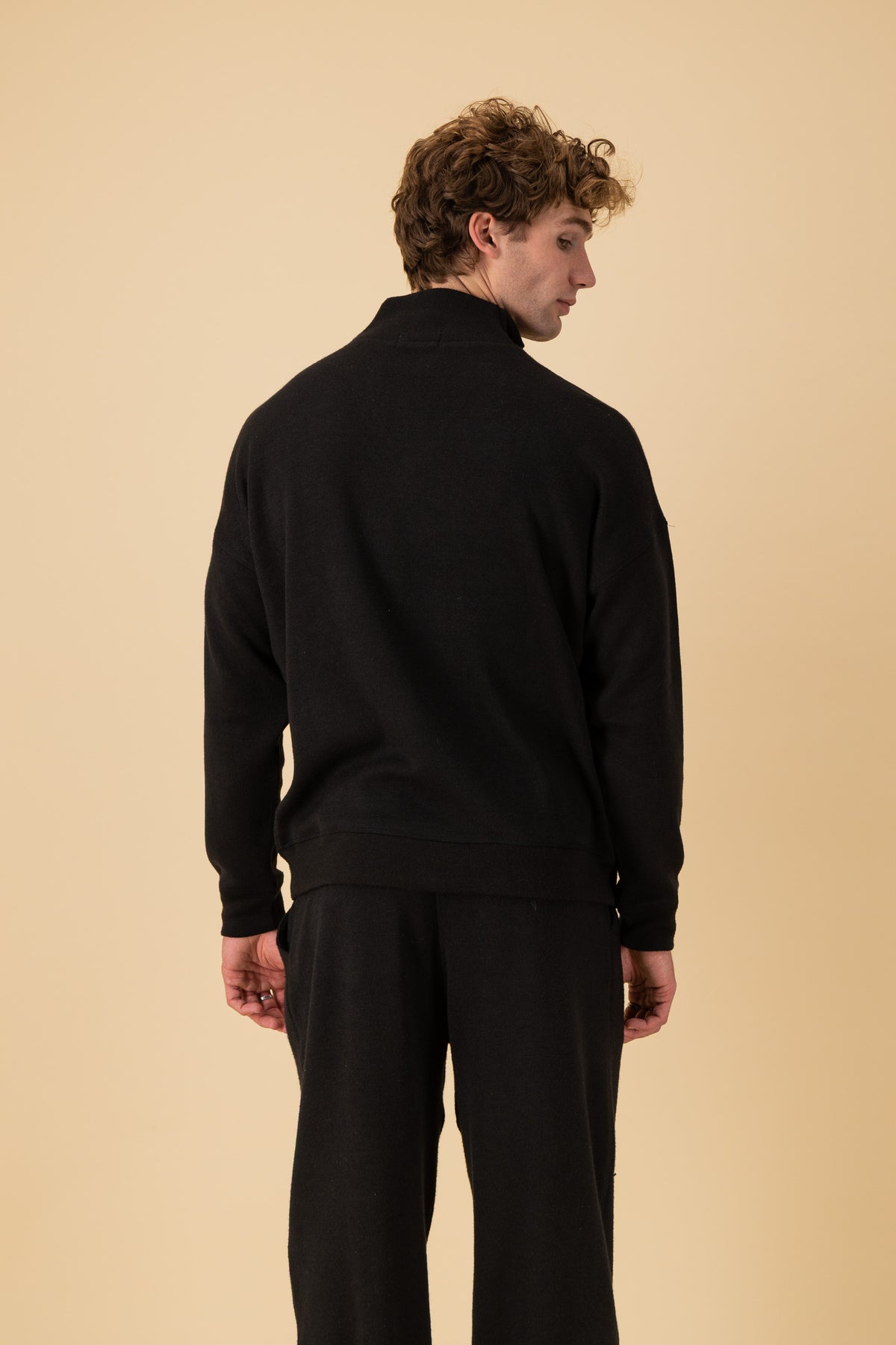 Quarter Zip Cashmere-Feel Black, back view