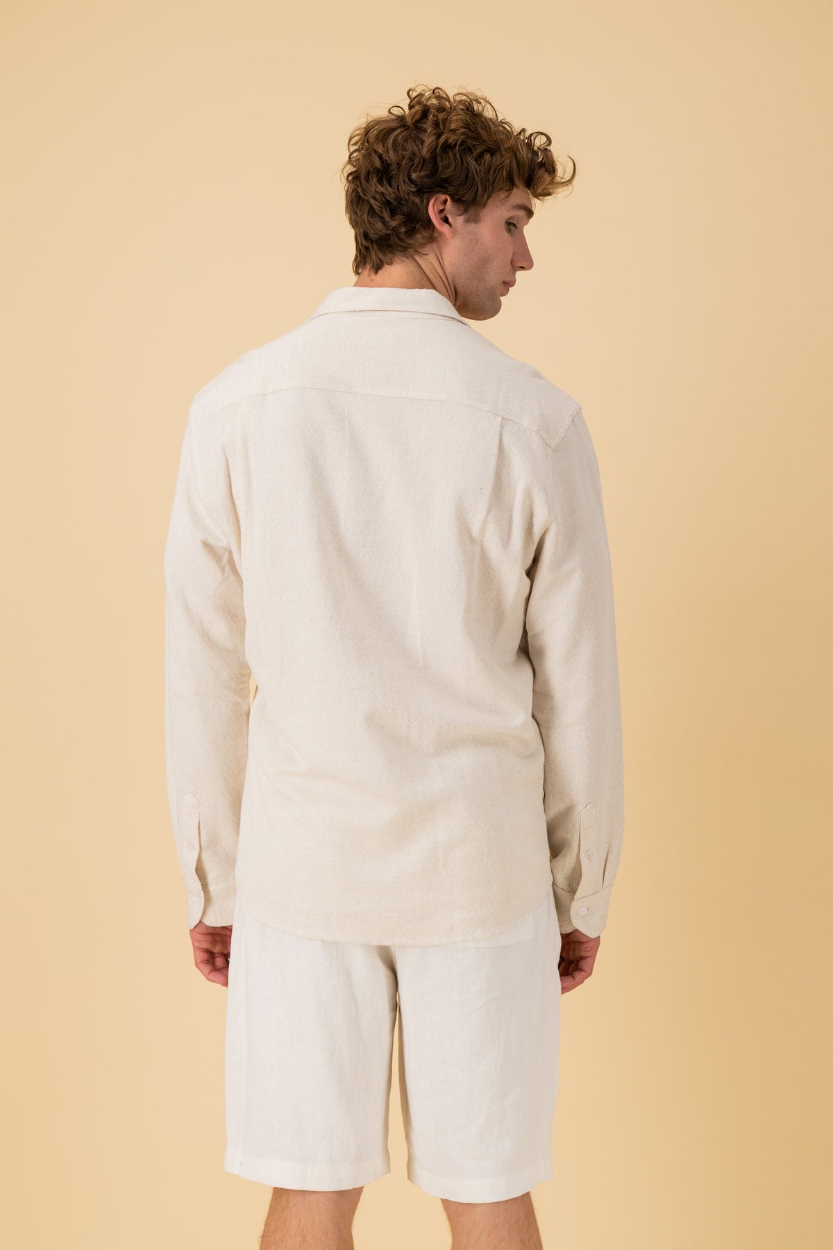 LS Shirt Regular Linen Rayon Diamond Dobby Cream, back view