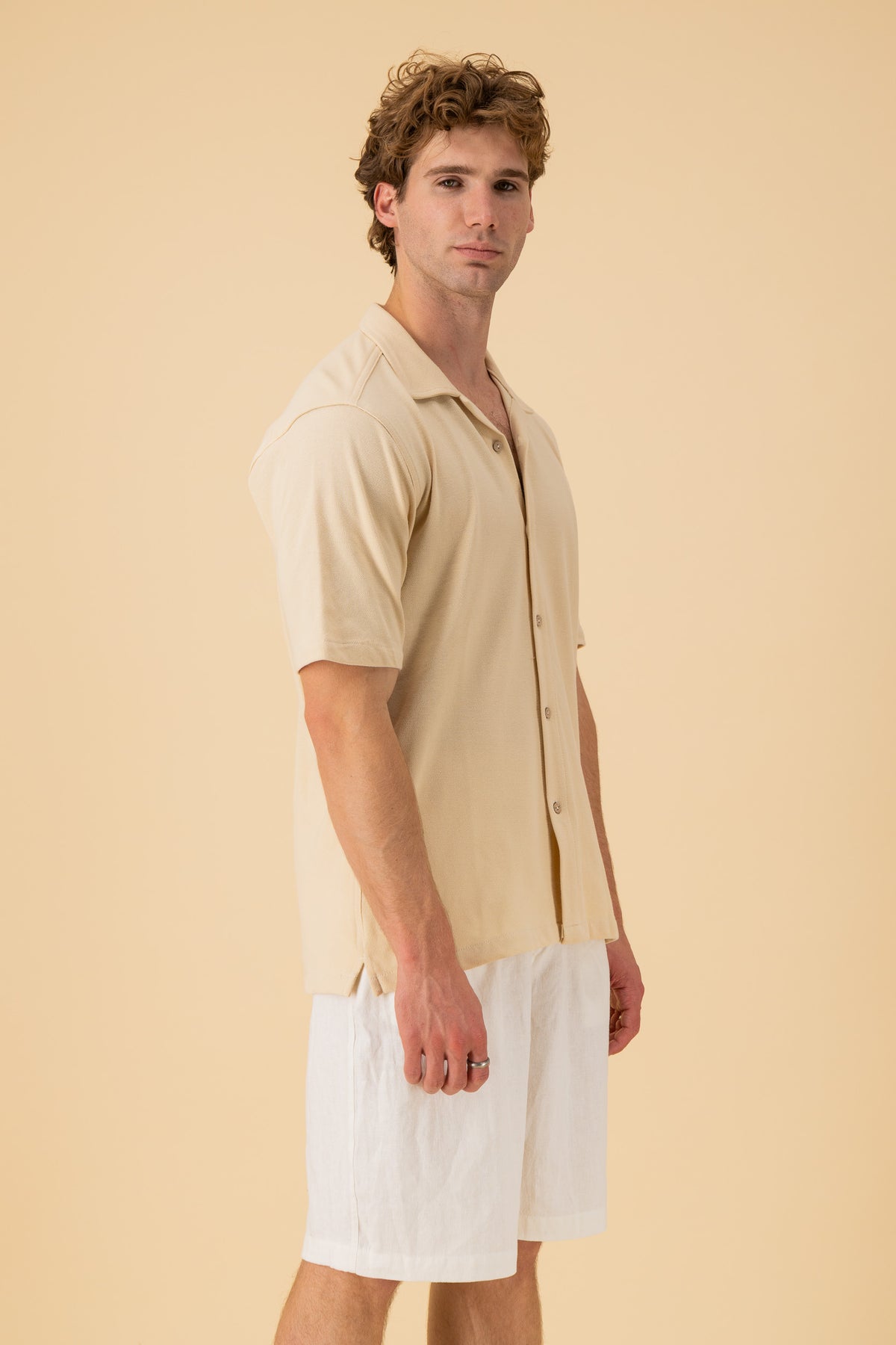 SS Shirt Cotton Pique Sand, side view