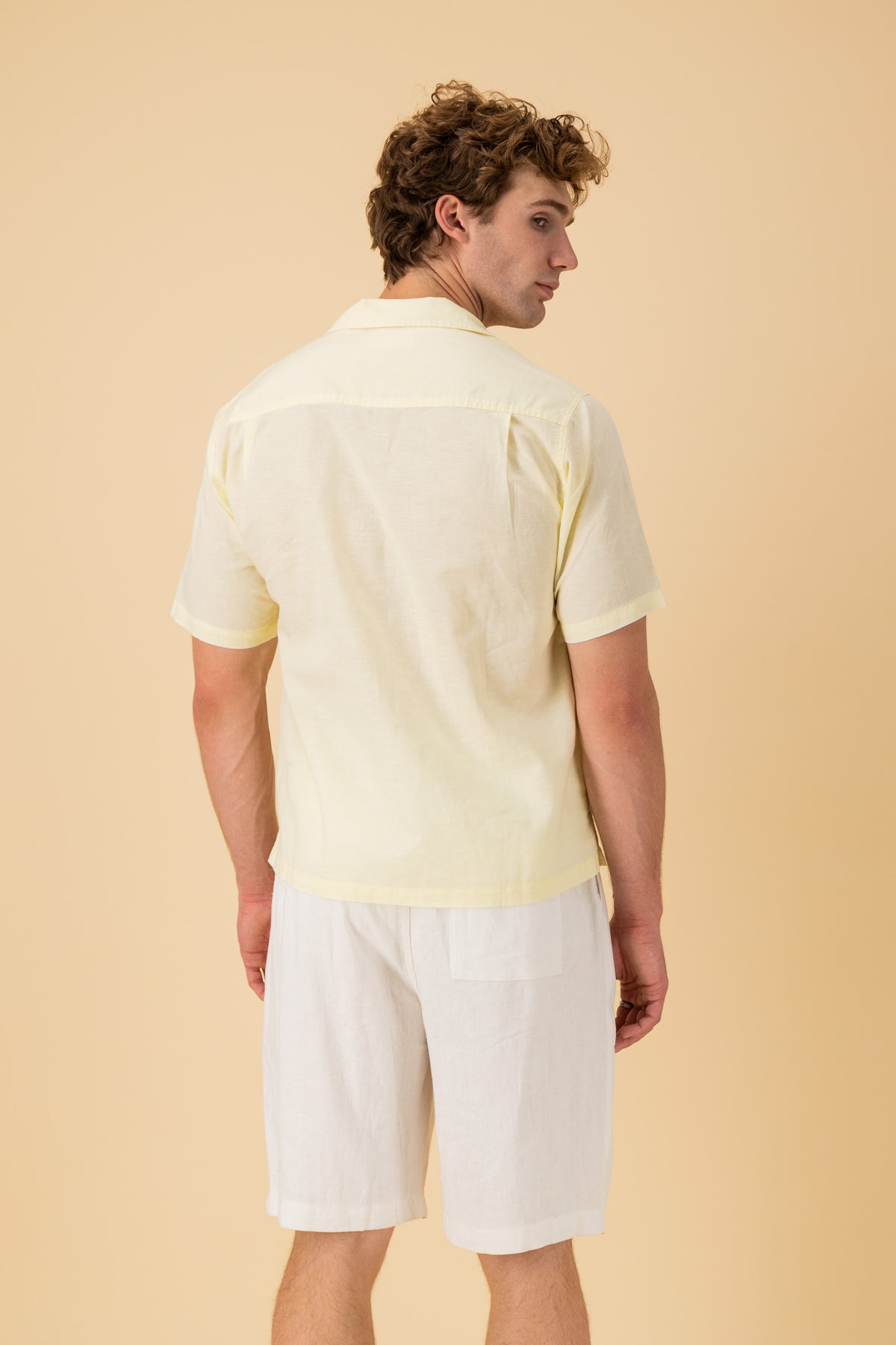 SS Shirt Cotton Slub Pale Yellow, back view