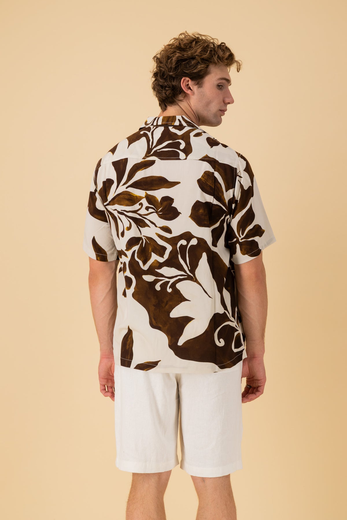 SS Shirt Viscose Big Brown Floral, back view