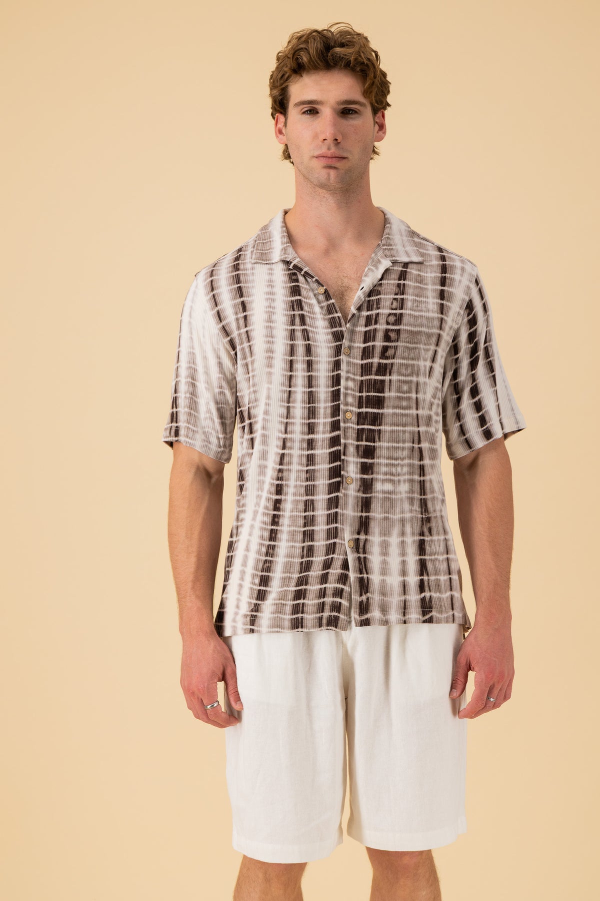 SS Shirt Viscose Rib Tie-Dye Chocolate, front view