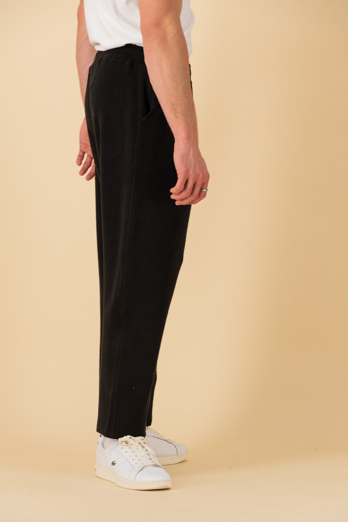 Wide Leg Jogger Cashmere-Feel Black, side view